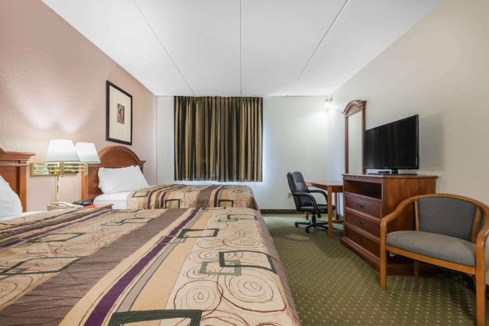 Room image 3